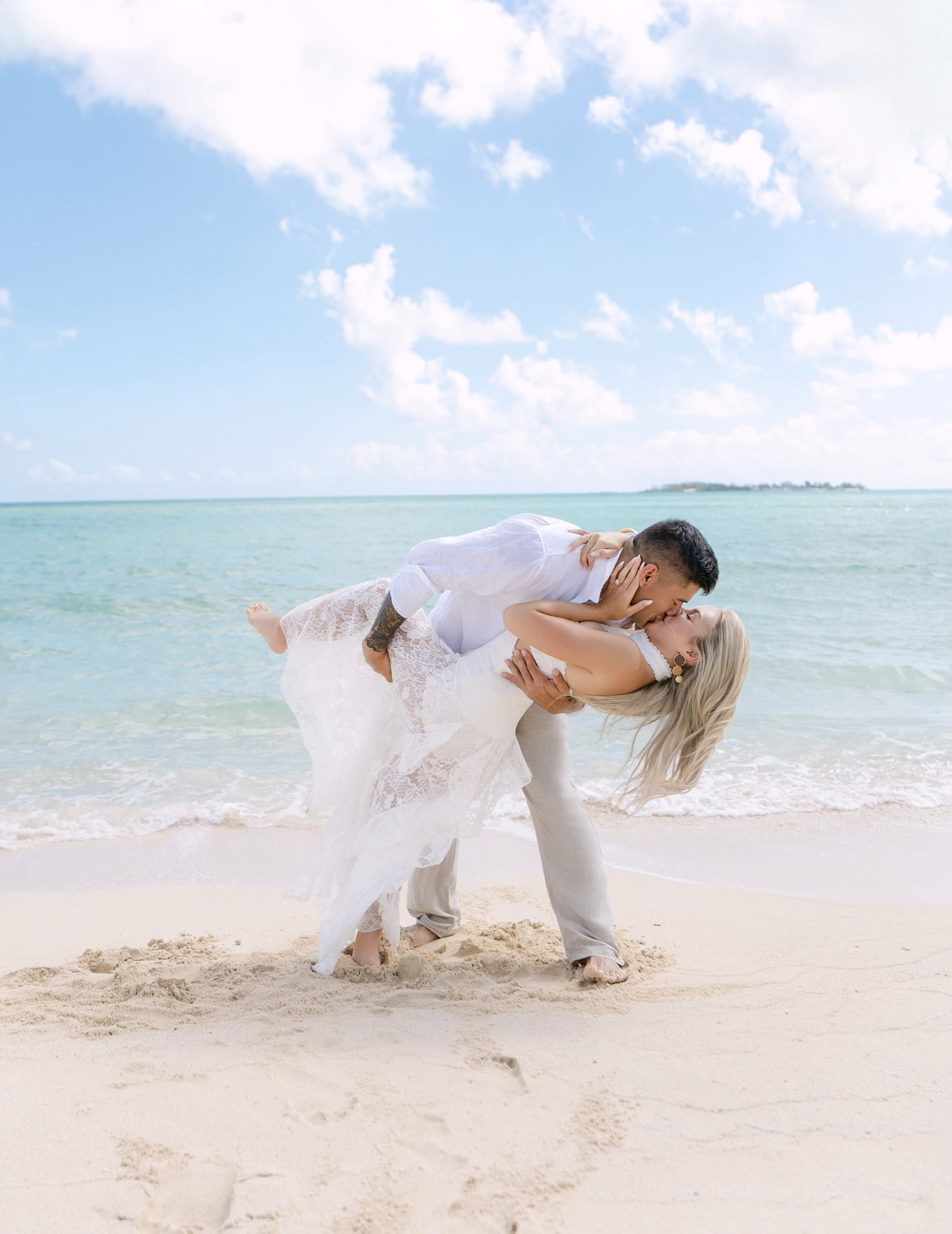 Engagement photography by Platinum Photography, Nassau Bahamas — image 1